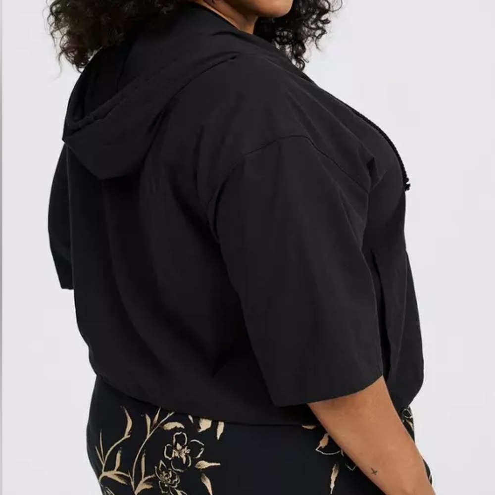 Torrid Black Woven Cotton Hooded Full Zip Short Sleeve Hoodie 18/20 2X Nwt - Picture 5 of 7